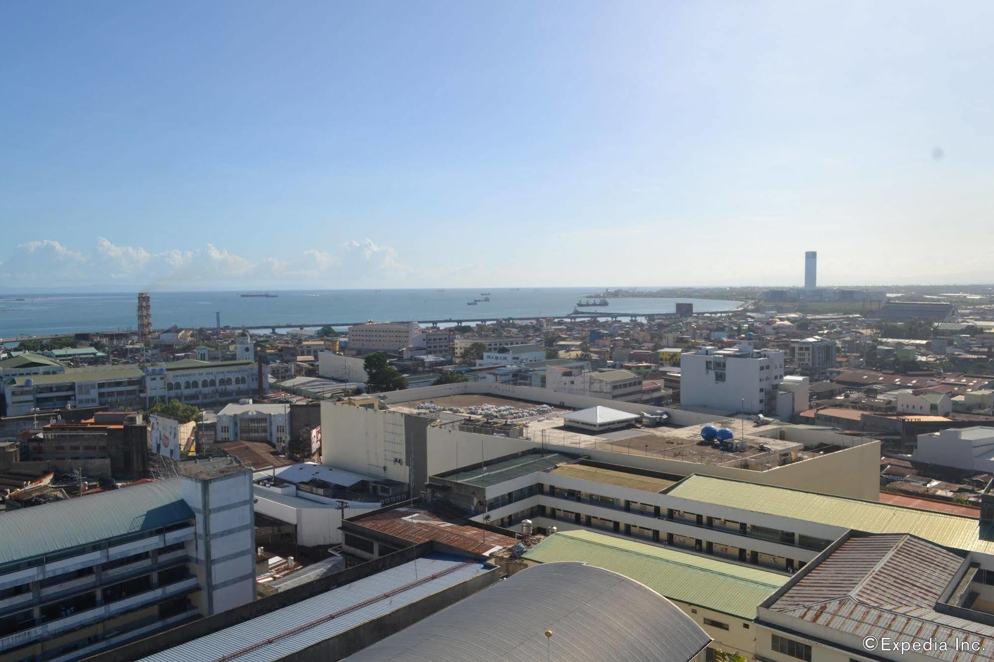 Gv Tower Hotel Cebu Exteriör bild